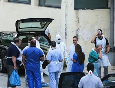 Αγώνας δρόμου για την ταυτοποίηση των θυμάτων από τις φονικές πυρκαγιές